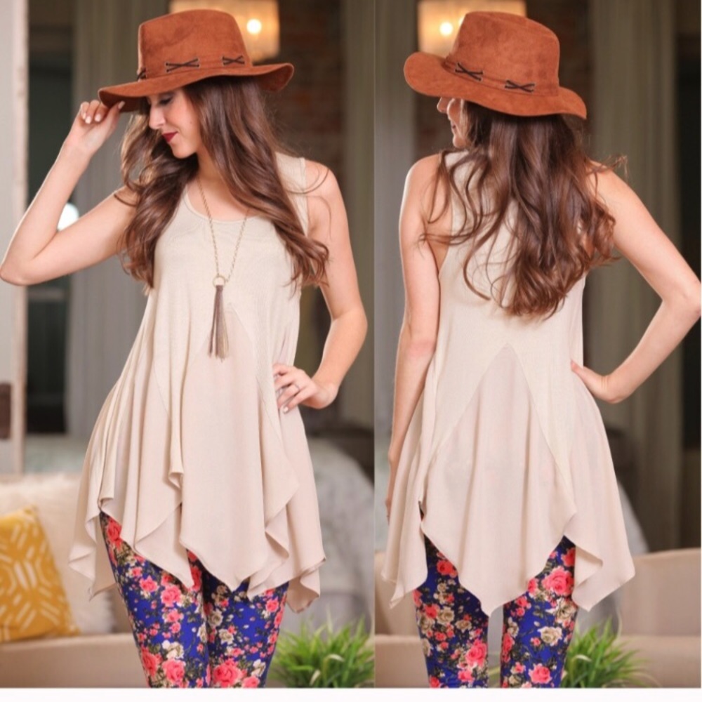 Taupe Asymmetrical Tunic are here!! 🌸🌺